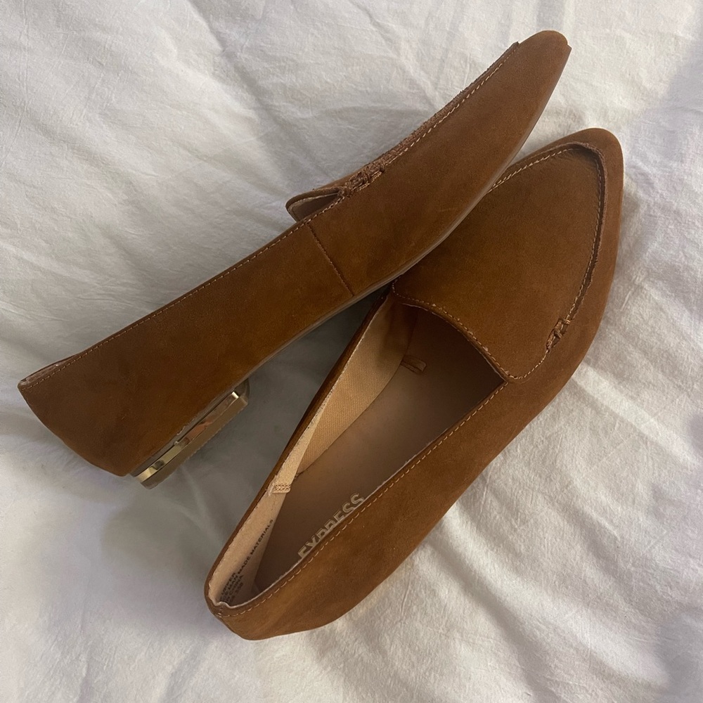 Express Cognac Flat Loafer 9 NWT
